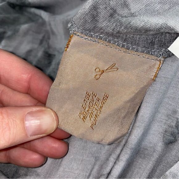 Daisy Fuentes Stretch Tie Dye V-Neck Short Sleeve Fit & Flare Dress Gray Medium - Picture 5 of 15